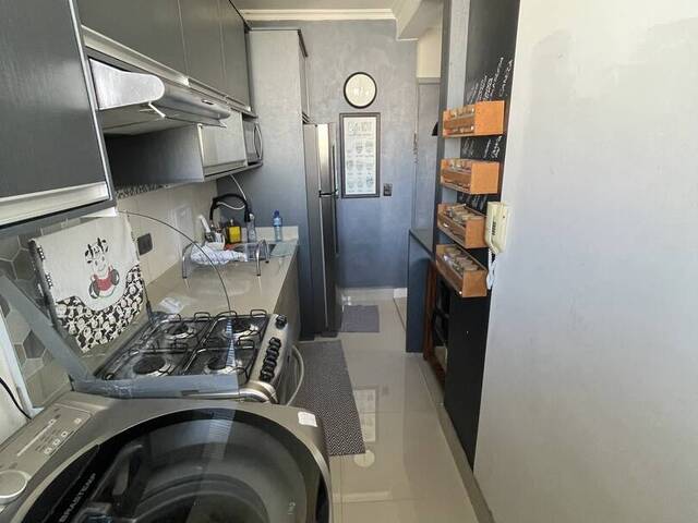 #00150501 - Apartamento para Venda em Maringá - PR