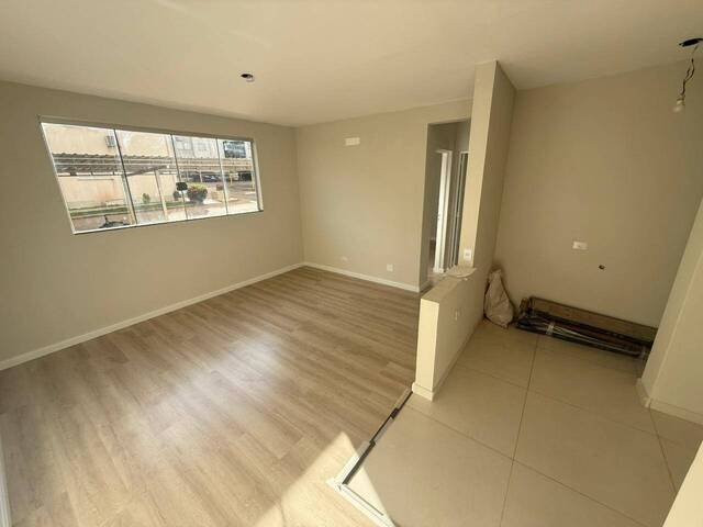#00150502 - Apartamento para Venda em Maringá - PR